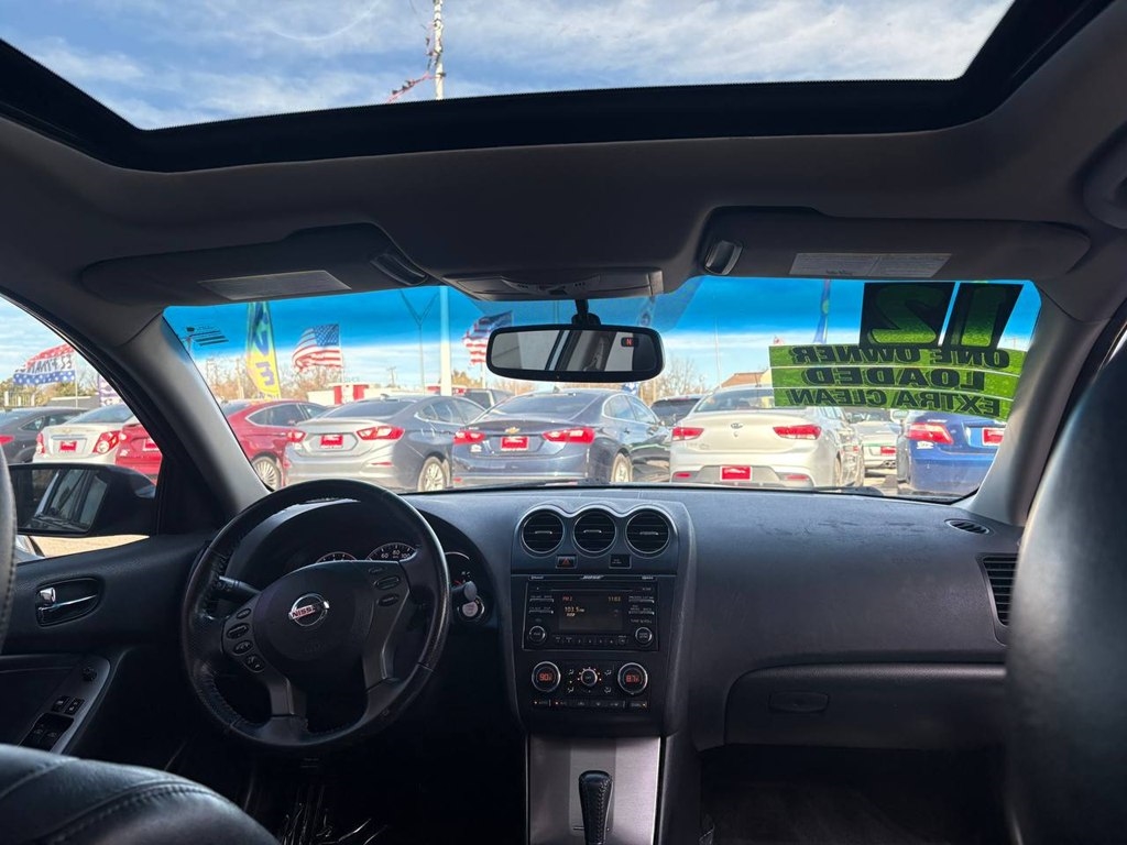 Nissan Altima 4dr Sdn I4 CVT 2.5 SL 2012