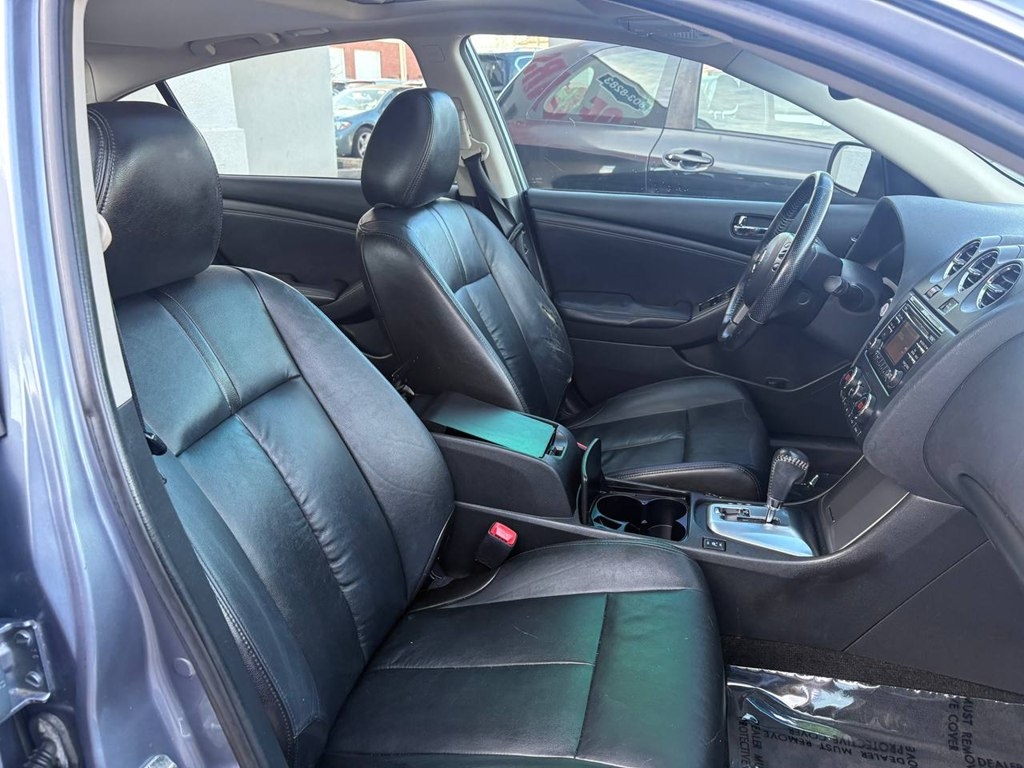 Nissan Altima 4dr Sdn I4 CVT 2.5 SL 2012