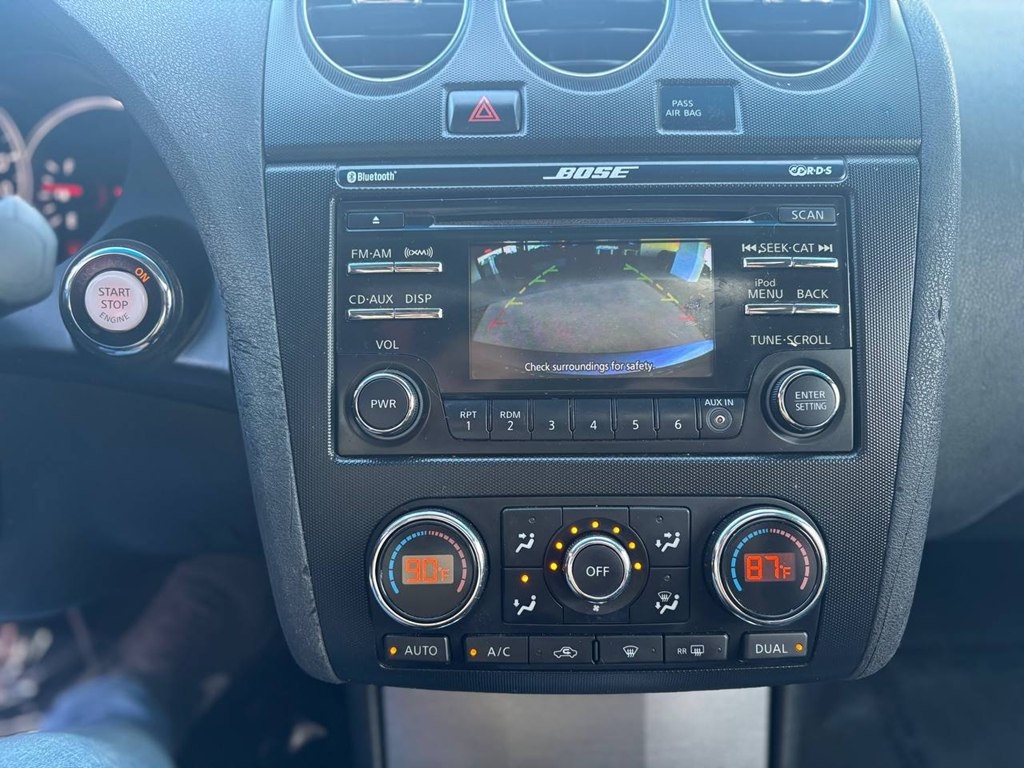 Nissan Altima 4dr Sdn I4 CVT 2.5 SL 2012