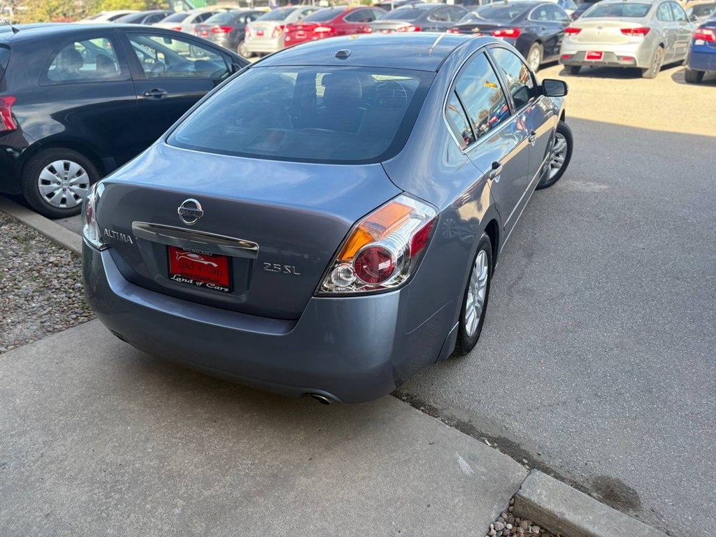 Nissan Altima 4dr Sdn I4 CVT 2.5 SL 2012