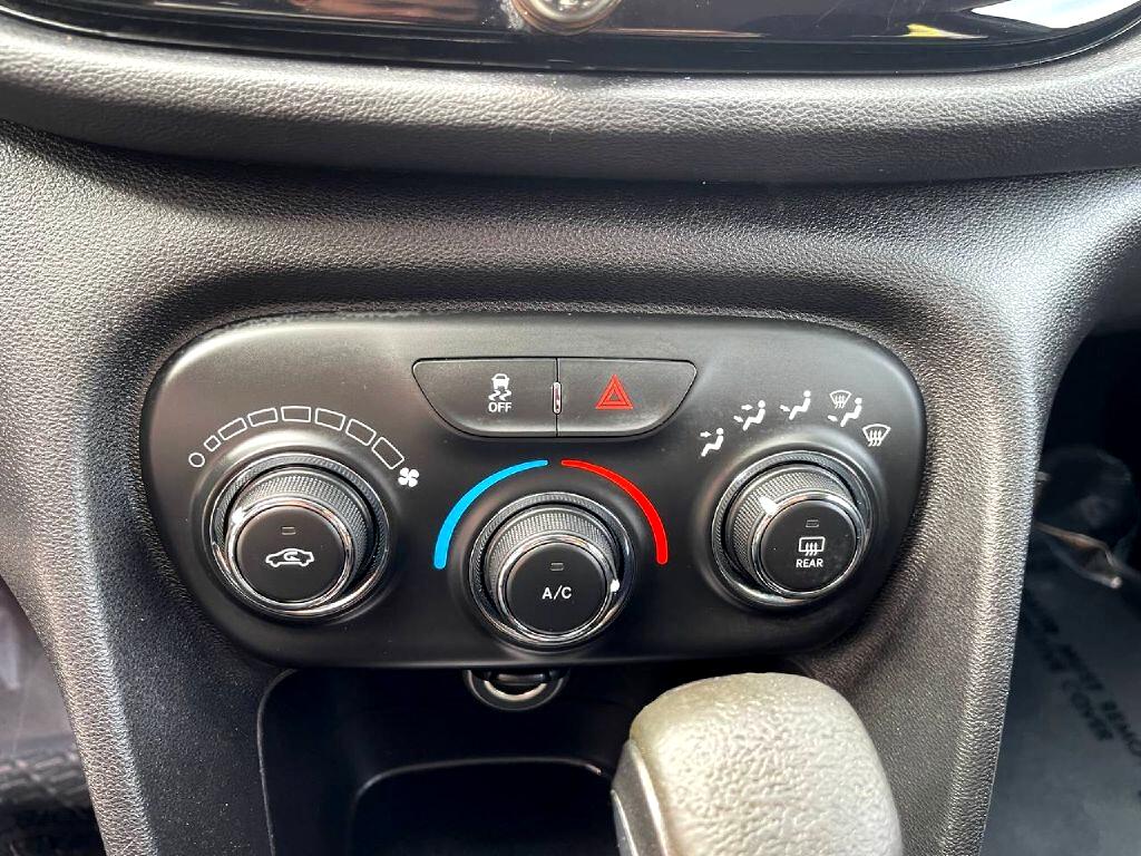 Dodge Dart 4dr Sdn Aero *Ltd Avail* 2013