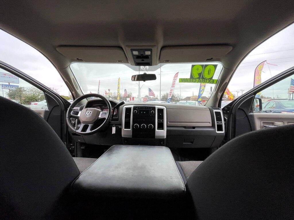 Dodge Ram 1500 2WD Crew Cab 140.5" SLT 2009