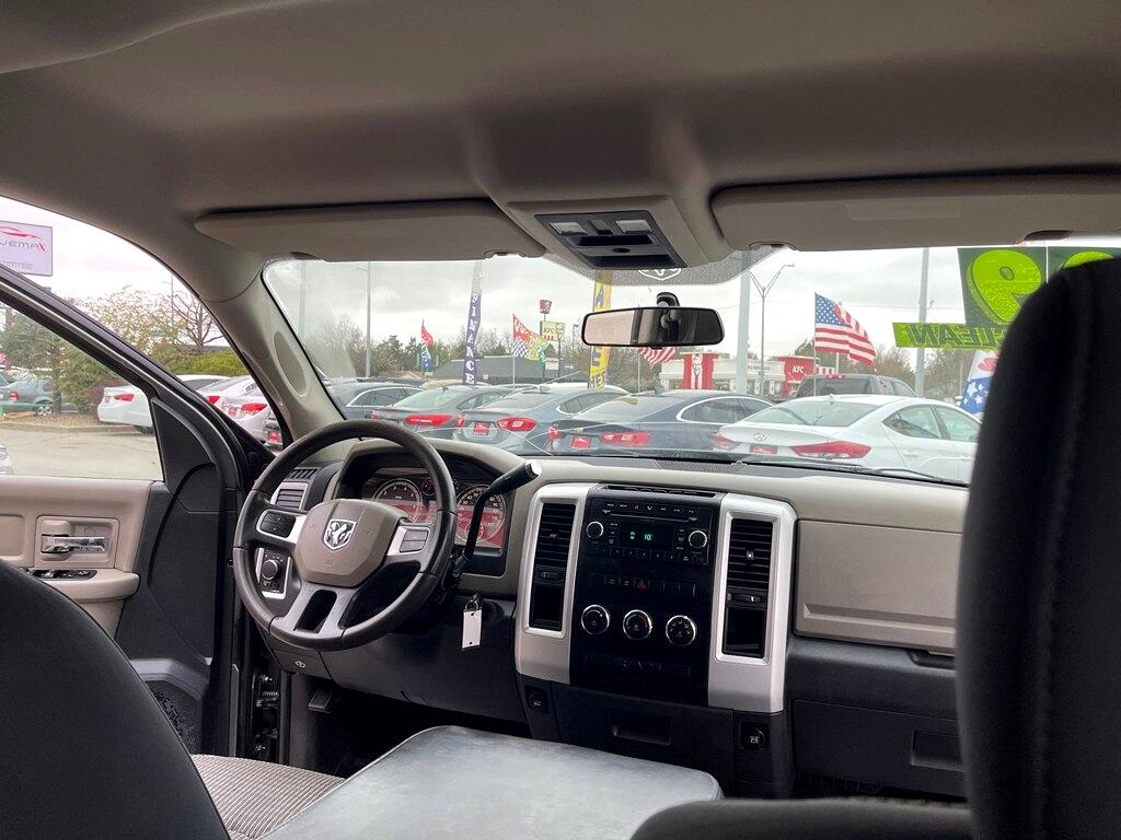 Dodge Ram 1500 2WD Crew Cab 140.5" SLT 2009