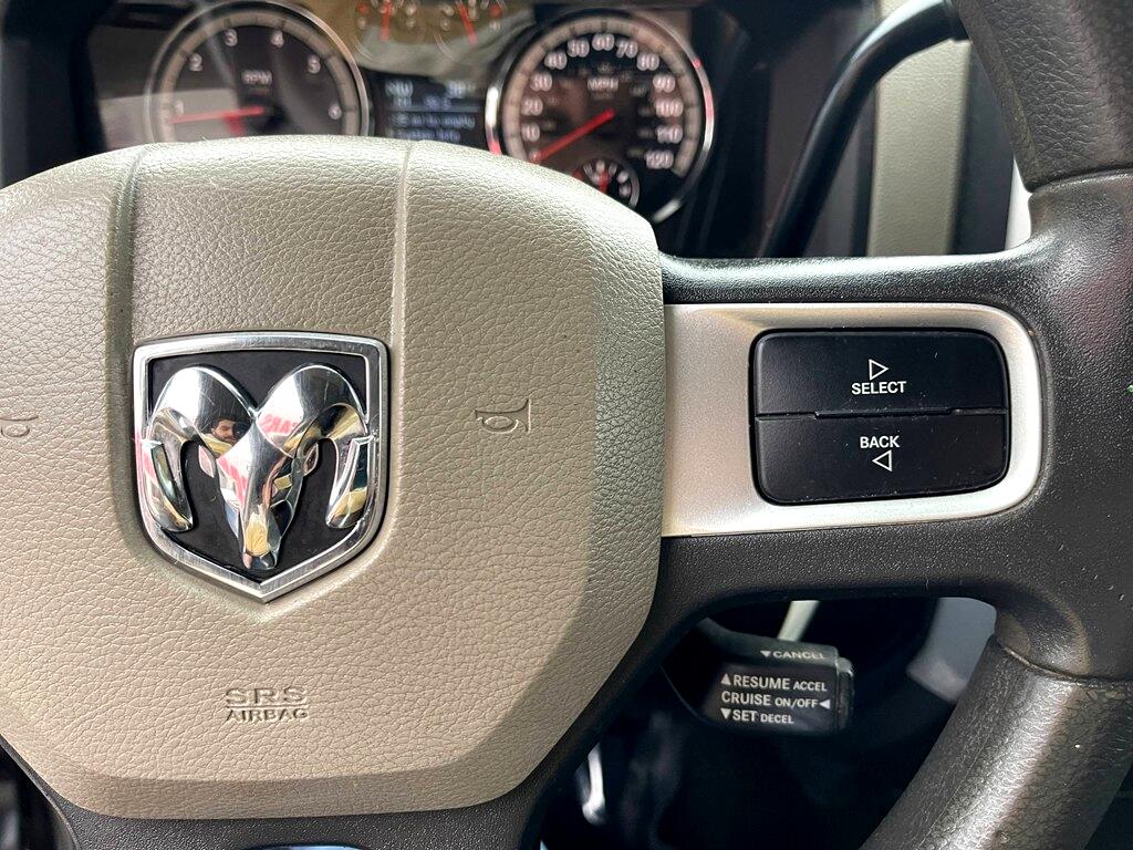 Dodge Ram 1500 2WD Crew Cab 140.5" SLT 2009