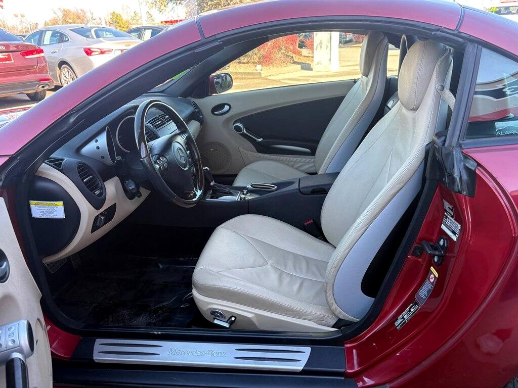 Mercedes-Benz SLK-Class Roadster 3.5L 2005