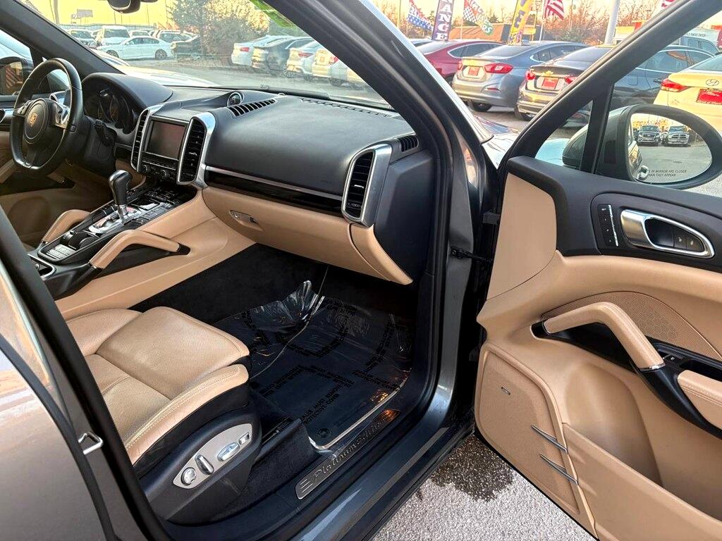 Porsche Cayenne AWD 4dr Manual 2014