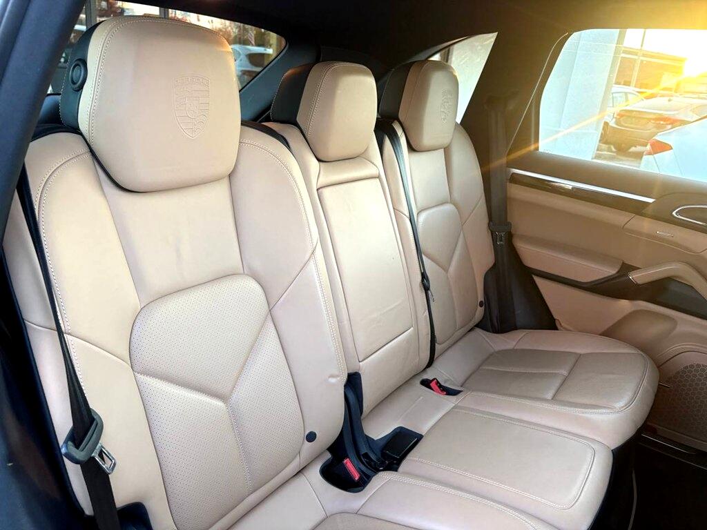 Porsche Cayenne AWD 4dr Manual 2014