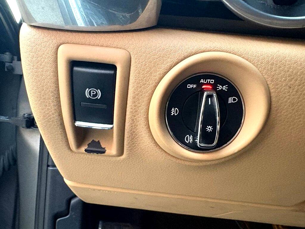 Porsche Cayenne AWD 4dr Manual 2014