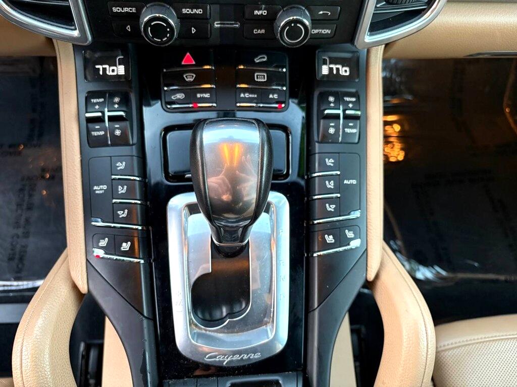 Porsche Cayenne AWD 4dr Manual 2014