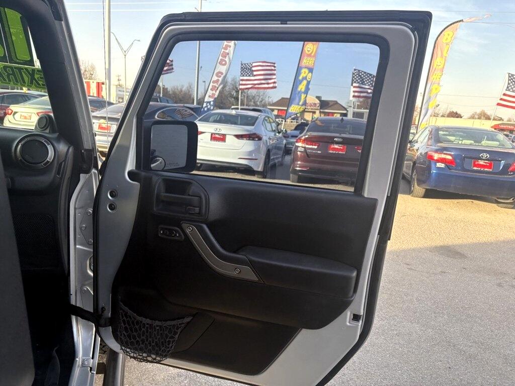 Jeep Wrangler 4WD 2dr Sport 2012