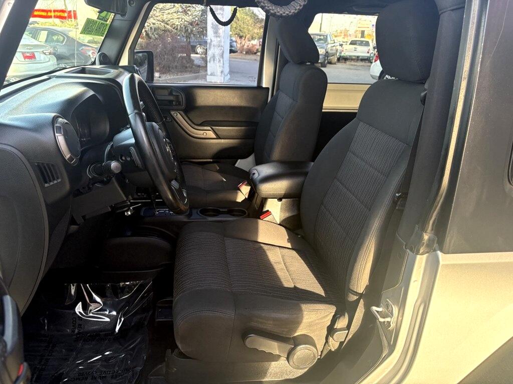 Jeep Wrangler 4WD 2dr Sport 2012