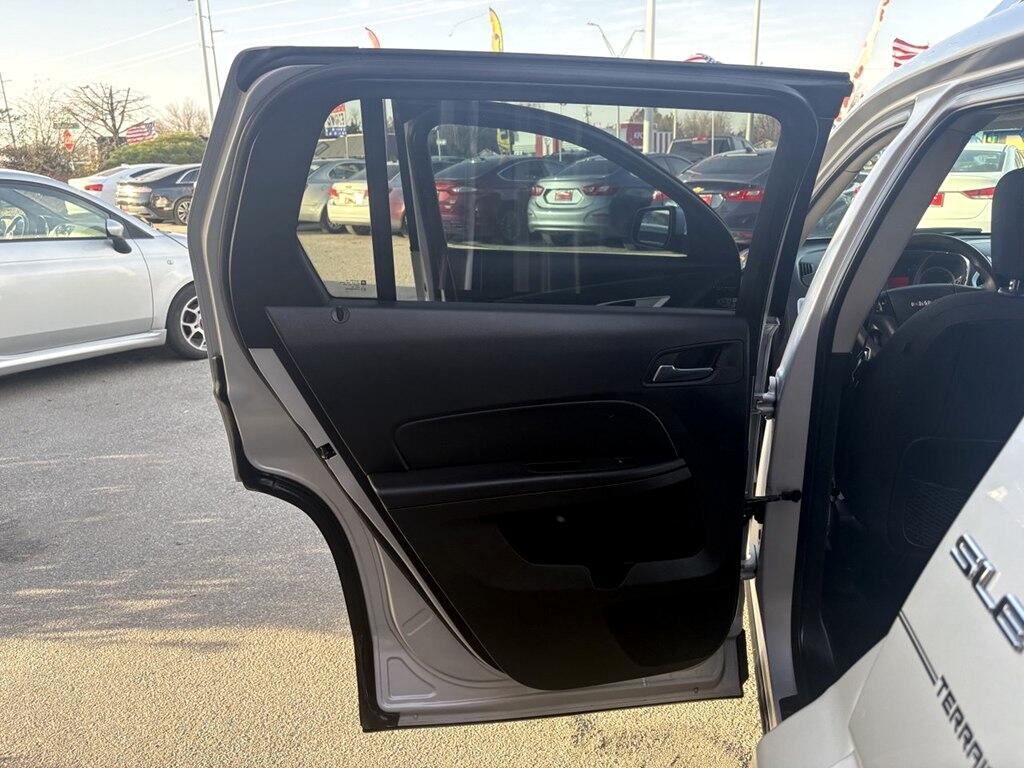 GMC Terrain FWD 4dr SLE-1 2011