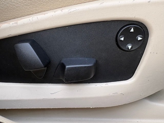 BMW 5 Series 4dr Sdn 528i RWD 2008