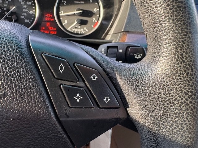 BMW 5 Series 4dr Sdn 528i RWD 2008