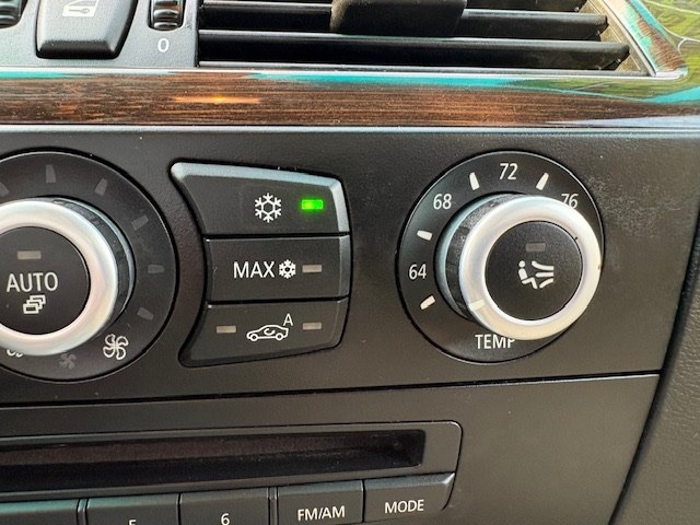 BMW 5 Series 4dr Sdn 528i RWD 2008