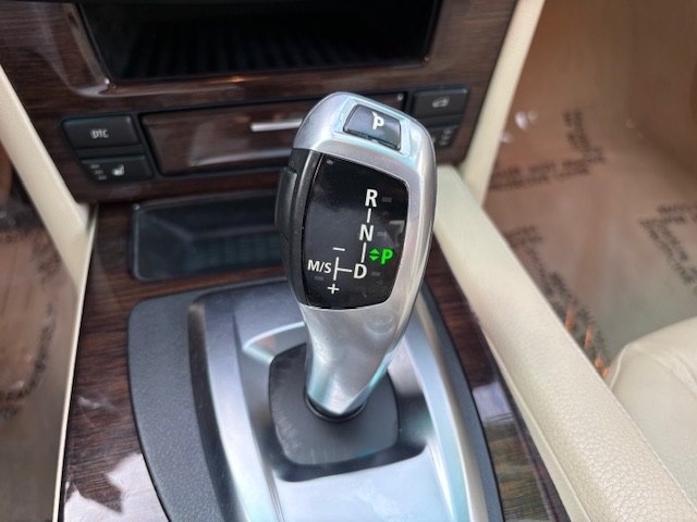 BMW 5 Series 4dr Sdn 528i RWD 2008