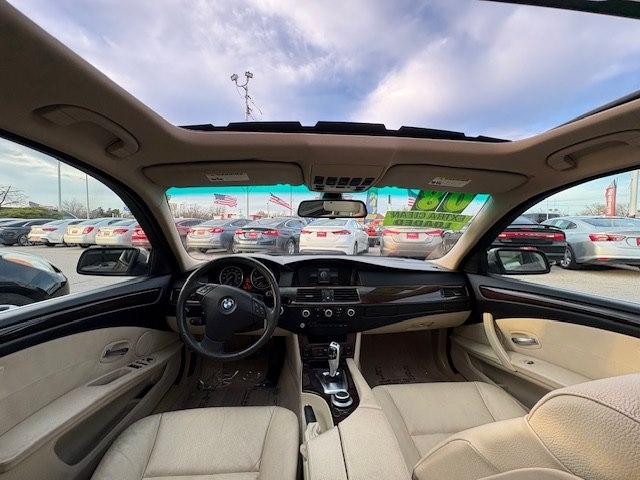 BMW 5 Series 4dr Sdn 528i RWD 2008