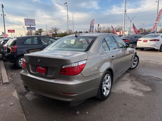 BMW 5 Series 4dr Sdn 528i RWD 2008