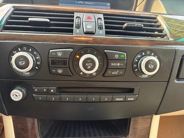 BMW 5 Series 4dr Sdn 528i RWD 2008