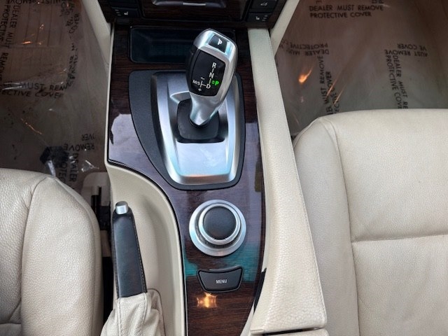 BMW 5 Series 4dr Sdn 528i RWD 2008