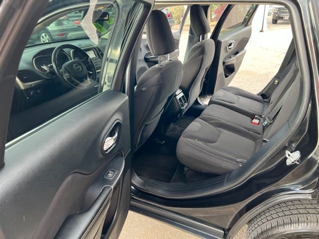 Jeep Cherokee FWD 4dr Latitude 2015