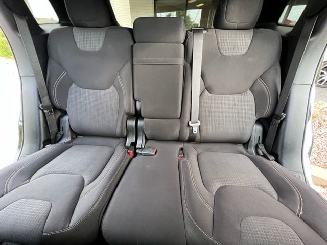 Jeep Cherokee FWD 4dr Latitude 2015