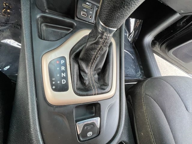 Jeep Cherokee FWD 4dr Latitude 2015