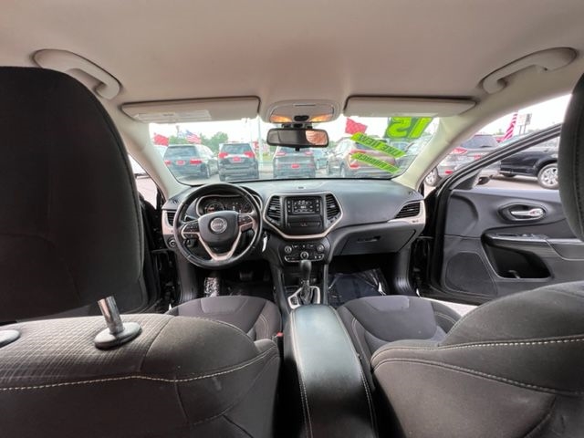 Jeep Cherokee FWD 4dr Latitude 2015