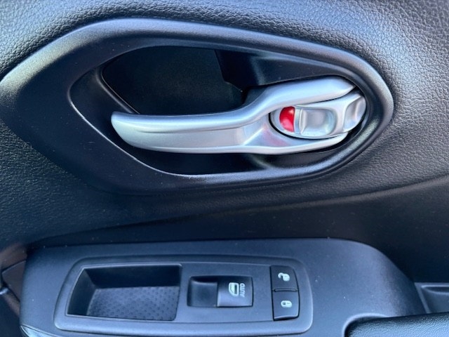 Jeep Cherokee 4WD 4dr Limited 2016