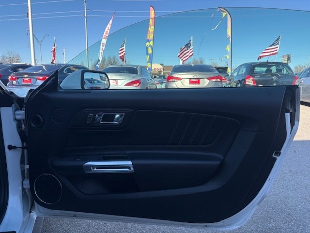 Ford Mustang 2dr Fastback EcoBoost 2016