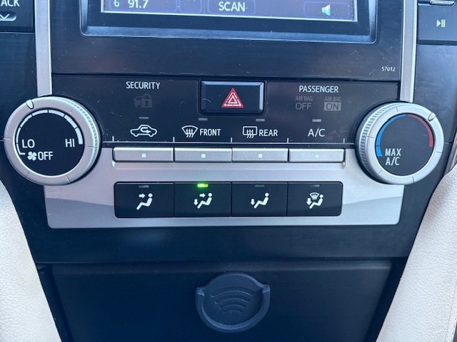 Toyota Camry 4dr Sdn I4 Auto SE Sport Limited Edition (Natl) 2012