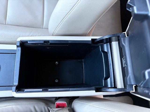 Toyota Camry 4dr Sdn I4 Auto SE Sport Limited Edition (Natl) 2012