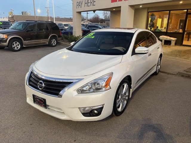 Nissan Altima 4dr Sdn V6 3.5 SL *Ltd Avail* 2015