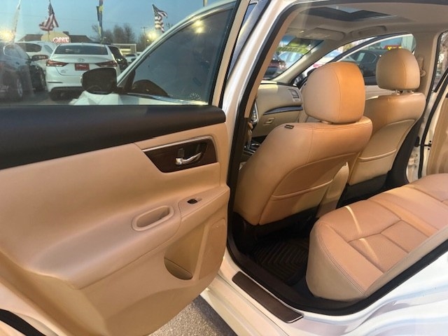 Nissan Altima 4dr Sdn V6 3.5 SL *Ltd Avail* 2015