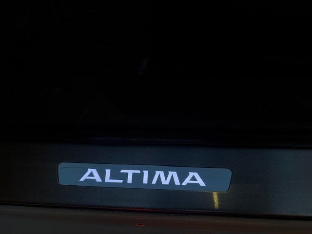 Nissan Altima 4dr Sdn V6 3.5 SL *Ltd Avail* 2015