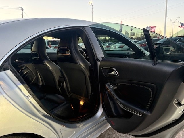 Mercedes-Benz CLA-Class 4dr Sdn CLA 250 4MATIC 2015