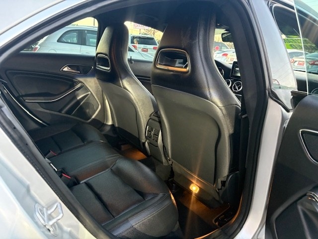 Mercedes-Benz CLA-Class 4dr Sdn CLA 250 4MATIC 2015