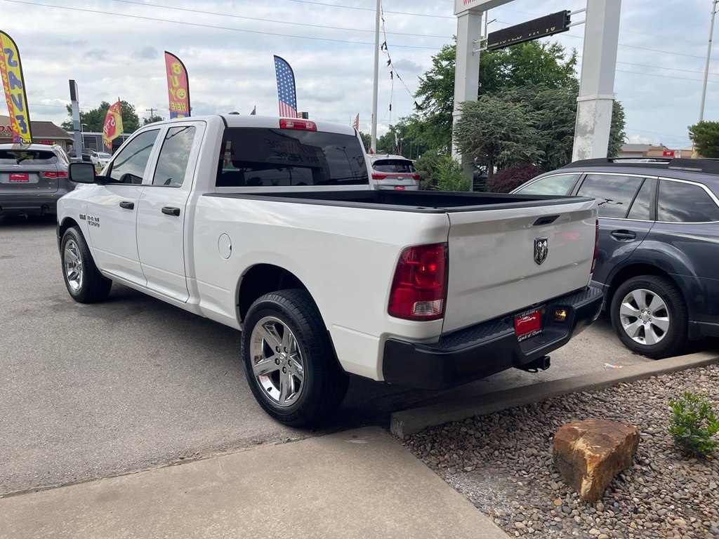 RAM 1500 2WD Quad Cab 140.5" Tradesman 2016