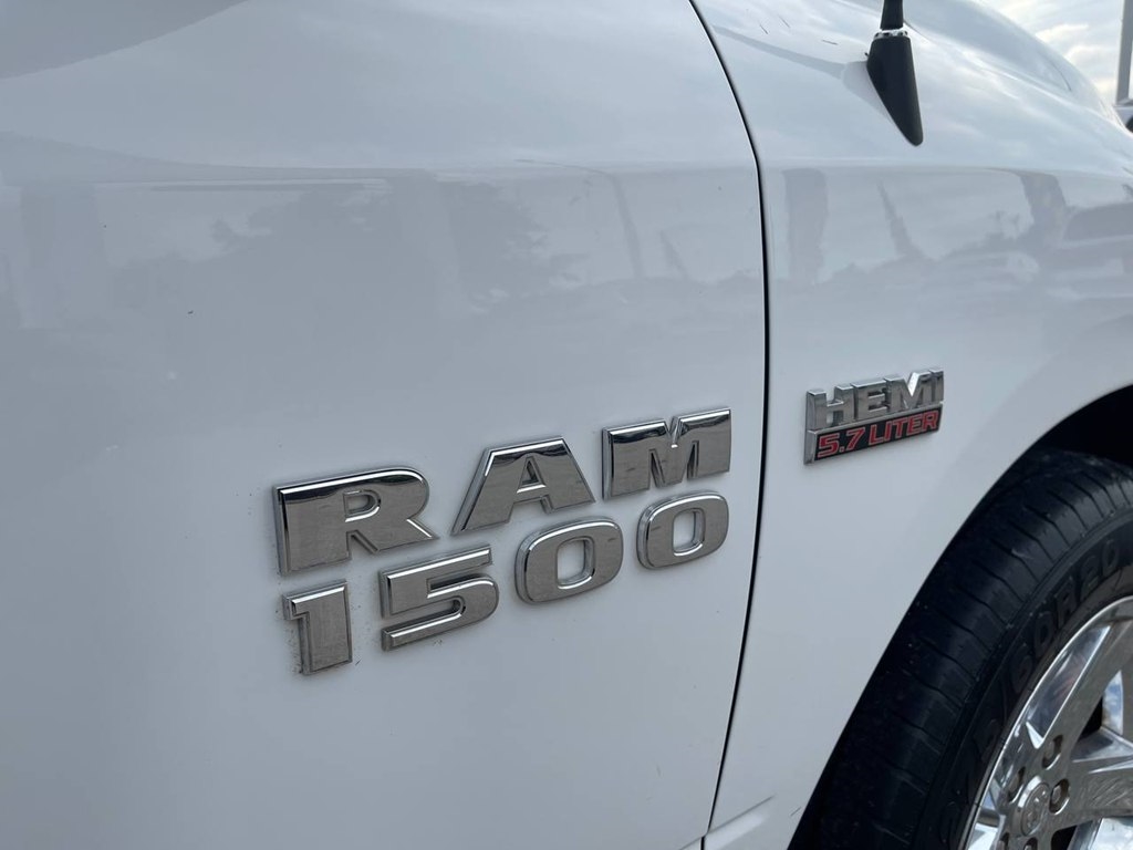 RAM 1500 2WD Quad Cab 140.5" Tradesman 2016