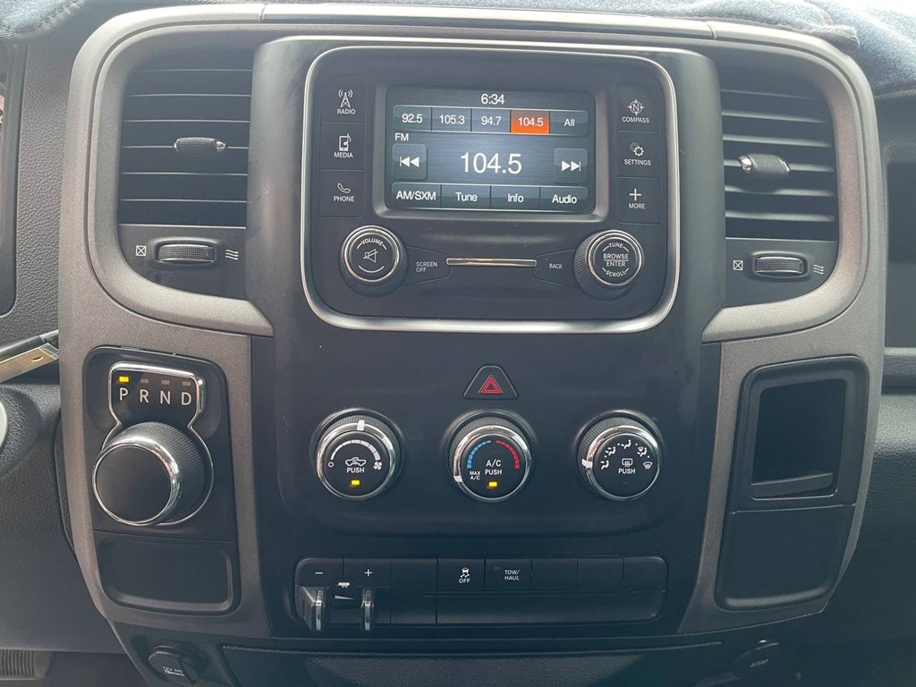 RAM 1500 2WD Quad Cab 140.5" Tradesman 2016