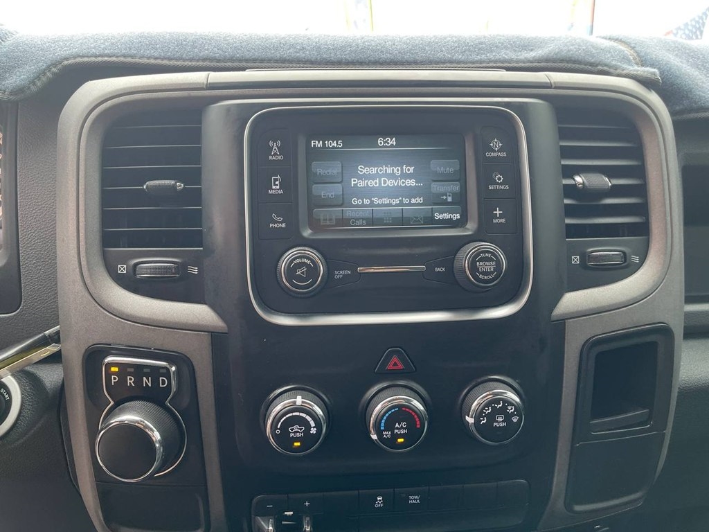 RAM 1500 2WD Quad Cab 140.5" Tradesman 2016