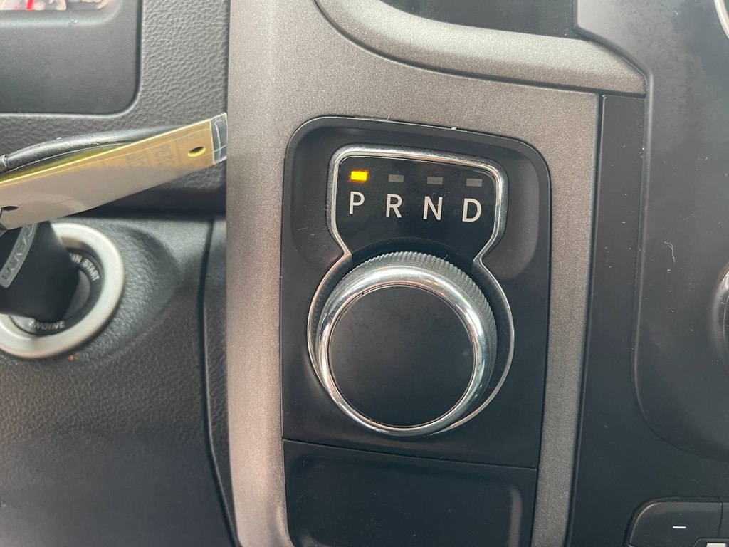 RAM 1500 2WD Quad Cab 140.5" Tradesman 2016