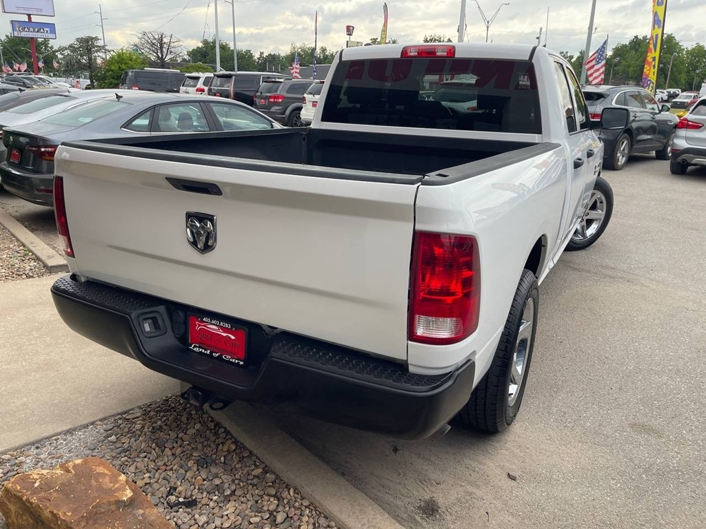 RAM 1500 2WD Quad Cab 140.5" Tradesman 2016