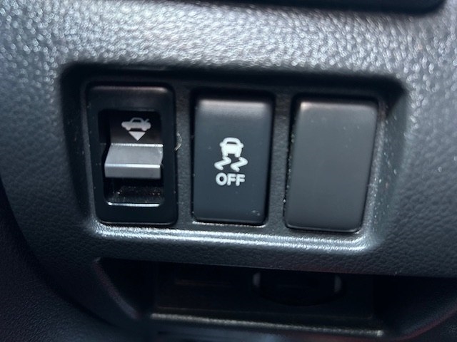 Nissan Altima 4dr Sdn I4 CVT 2.5 S 2012