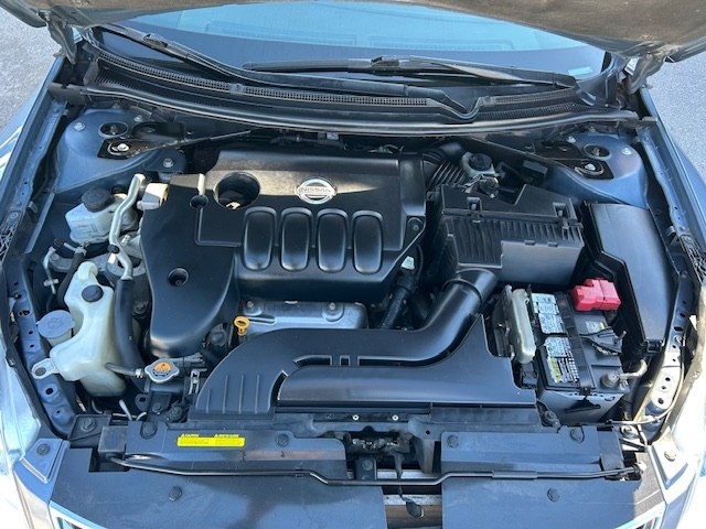 Nissan Altima 4dr Sdn I4 CVT 2.5 S 2012