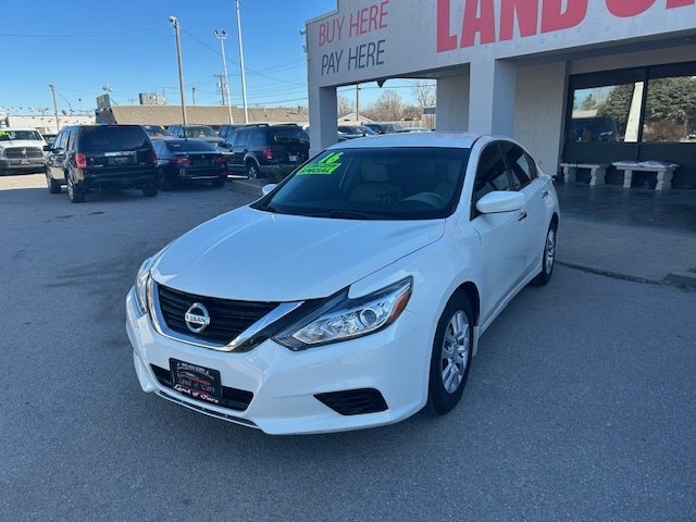 Nissan Altima 4dr Sdn I4 2.5 S 2016