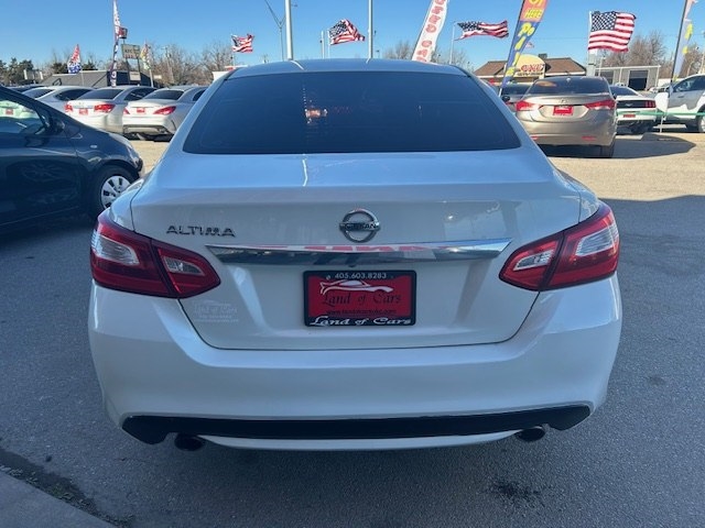 Nissan Altima 4dr Sdn I4 2.5 S 2016