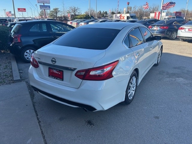 Nissan Altima 4dr Sdn I4 2.5 S 2016