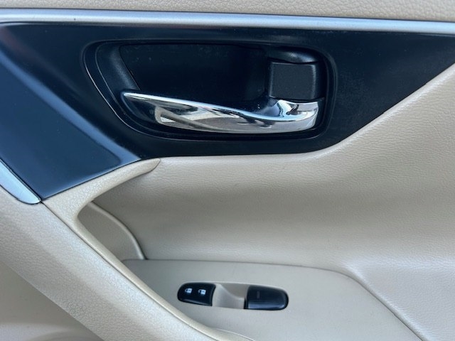 Nissan Altima 4dr Sdn I4 2.5 S 2016