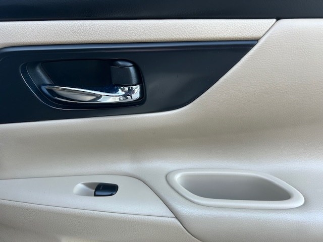 Nissan Altima 4dr Sdn I4 2.5 S 2016